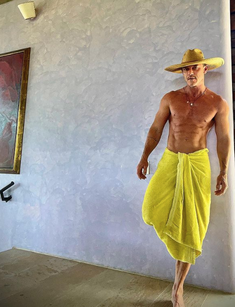 Luke Evans Is Wanting More Ripped Than Ever in Contemporary Shirtless Photo