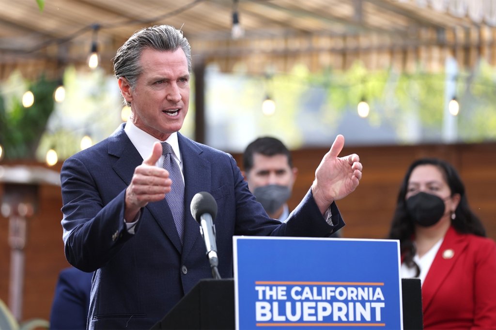 California Governor’s Mountainous Guarantees on Drug Costs Are Gradual to Materialize