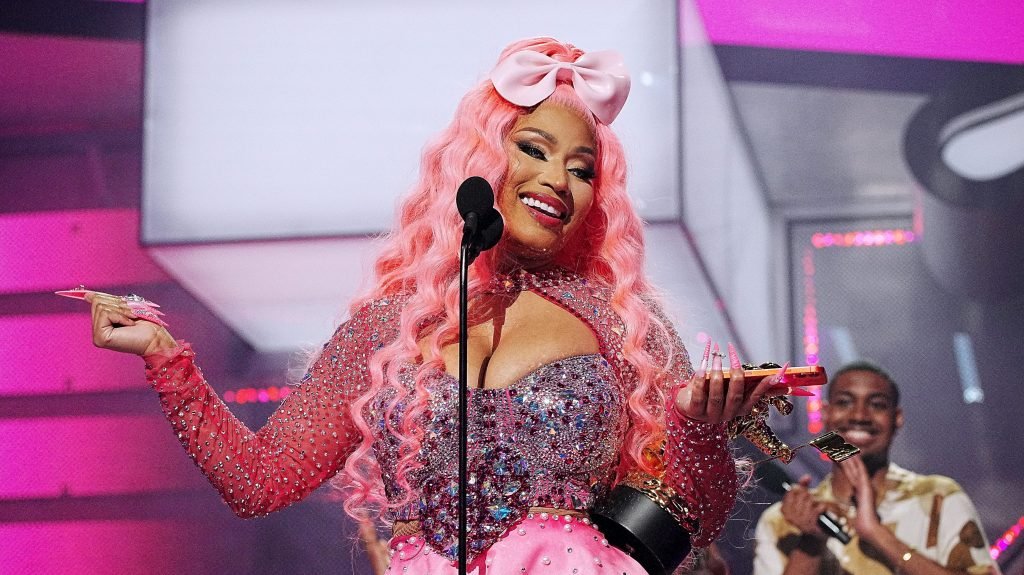 Nicki Minaj Accepts Video Vanguard Award, Performs Medley Of Hits At 2022 MTV VMAs