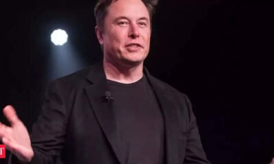 Elon Musk delivers first Tesla Semi trucks
