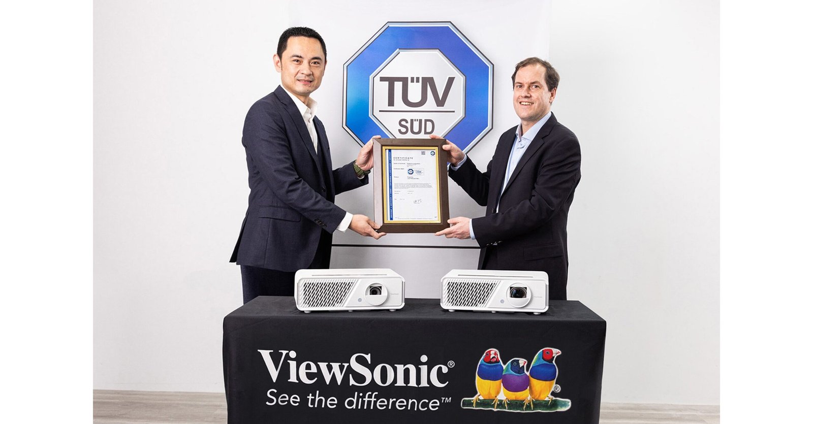 ViewSonic X1 and X2 change into world-first TÜV SÜD Low Blue Gentle Certified projectors