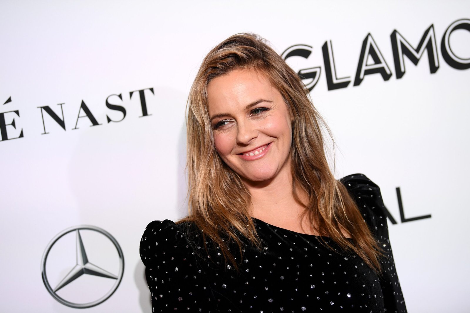 Alicia Silverstone Is the Most modern Celeb to Plod Nude for PETA—Witness Pics