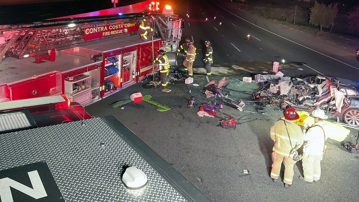 Active Autopilot investigation opened into lethal Tesla Mannequin S fire truck shatter