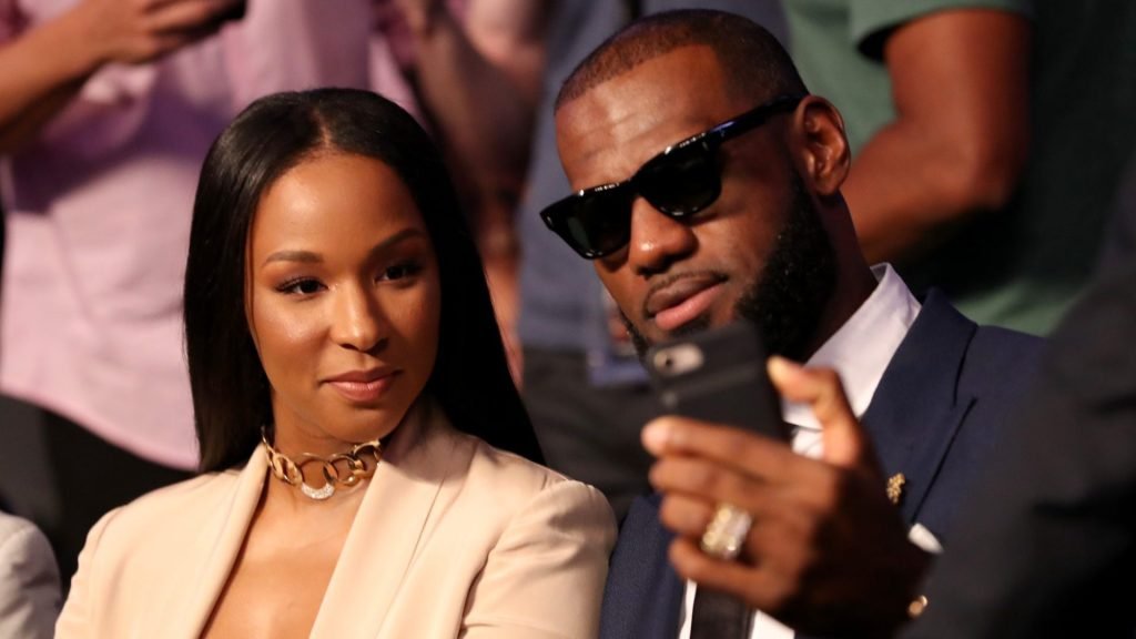 How Savannah James Offers With Gossip And Rumors As LeBron’s Spouse